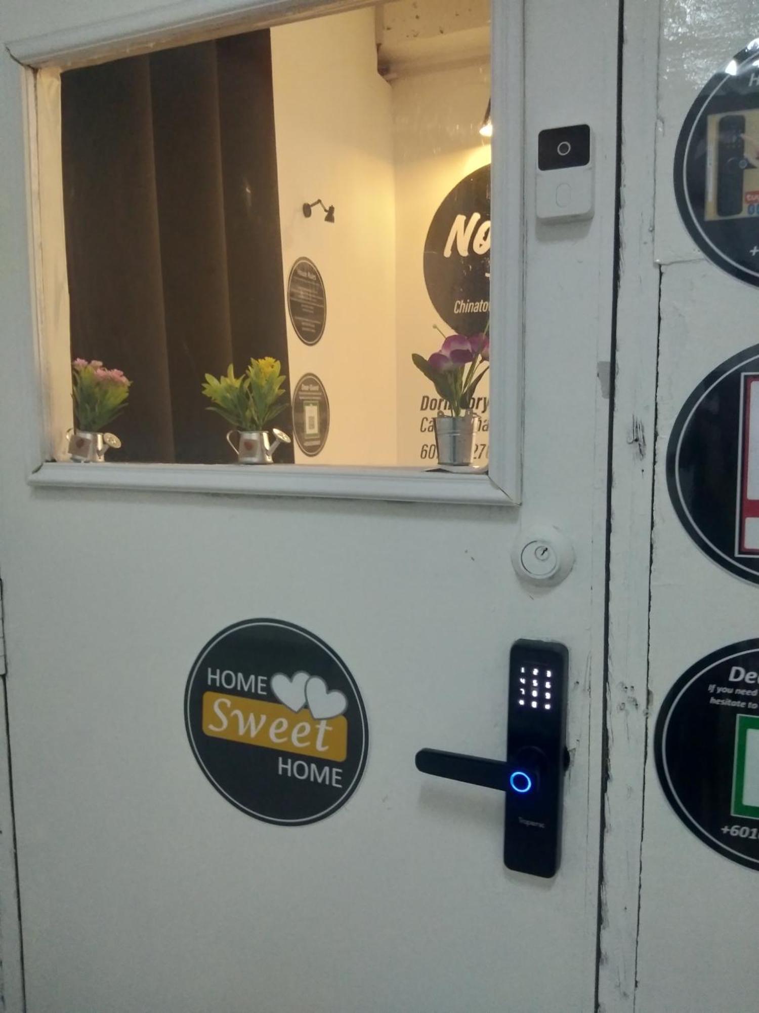 Nonee Guesthouse クアラルンプール エクステリア 写真