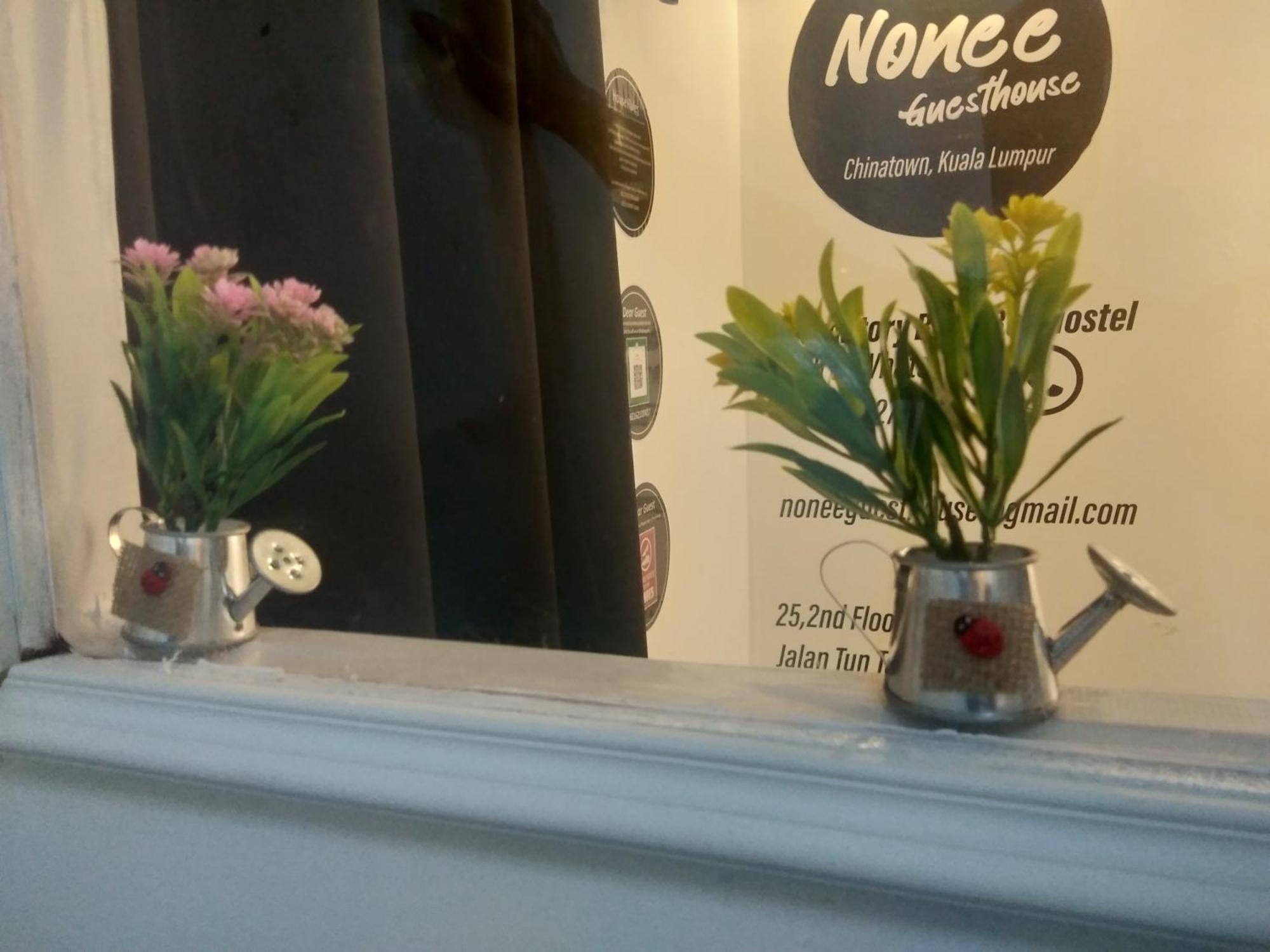 Nonee Guesthouse クアラルンプール エクステリア 写真