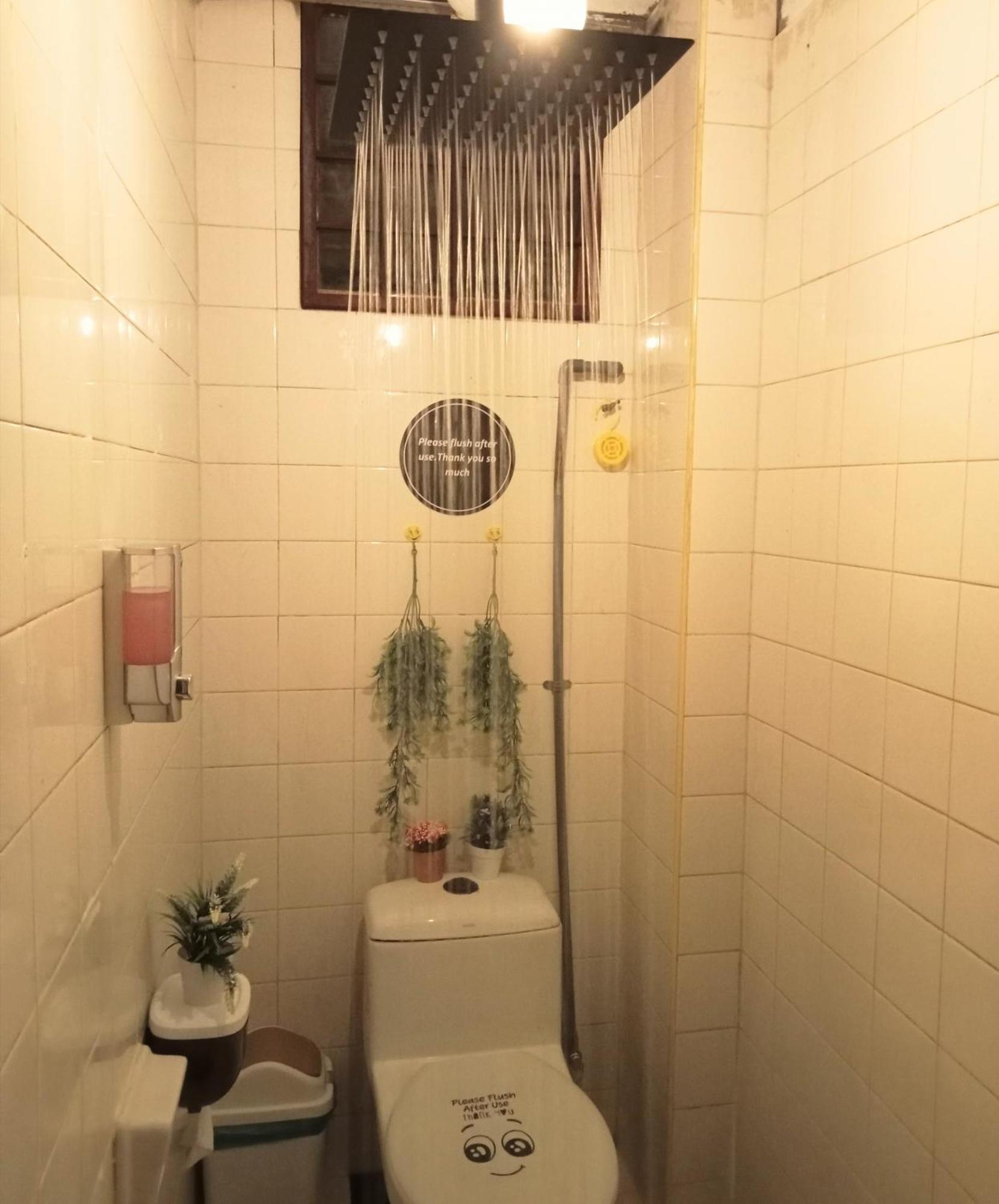 Nonee Guesthouse クアラルンプール エクステリア 写真
